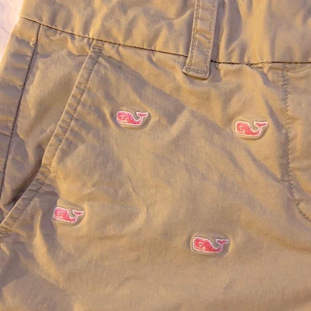 Vineyard Vines shorts with embroidered light pink whale logos